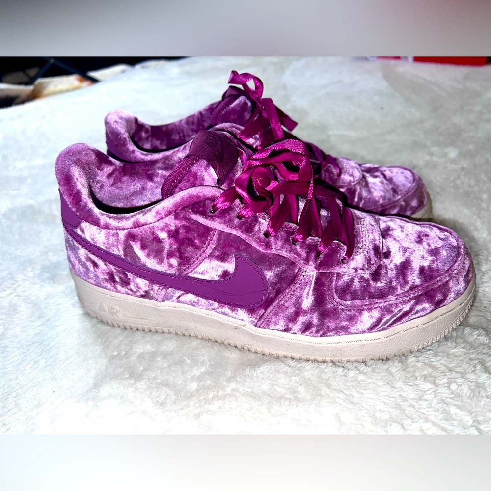 Nike Air Force Crushed Velvet